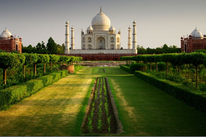 overnight-stay-in-agra